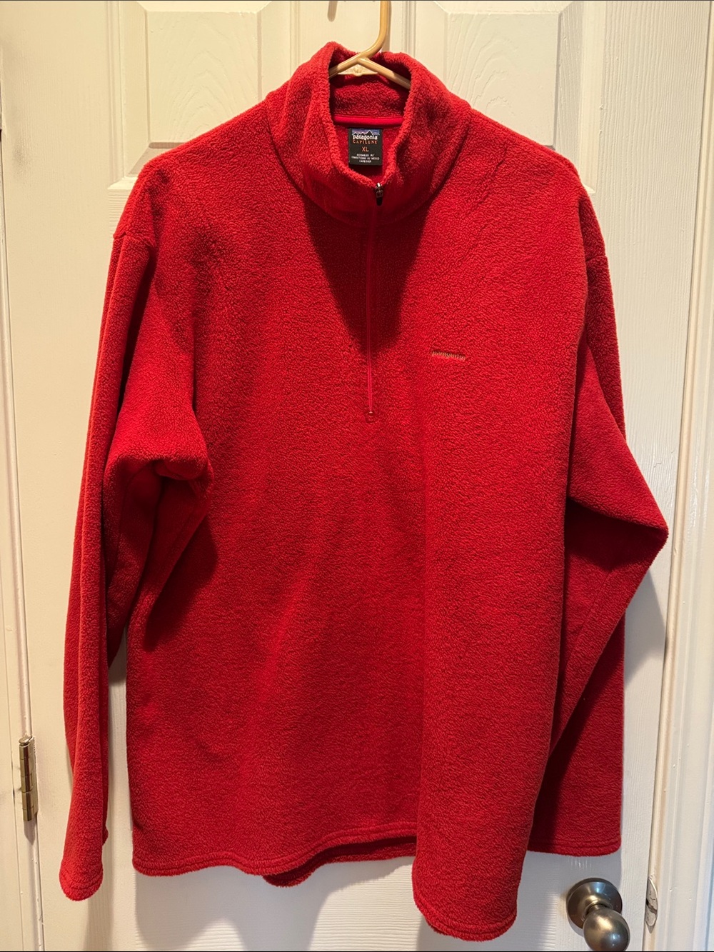 Patagonia Men's quarter-Zip Fleece Pullover- burnt orange color almost red
